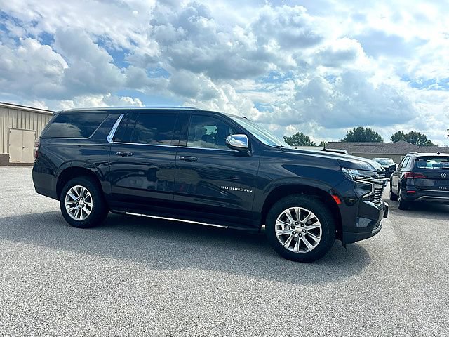 Used 2023 Chevrolet Suburban Premier AWD/4WD image 8