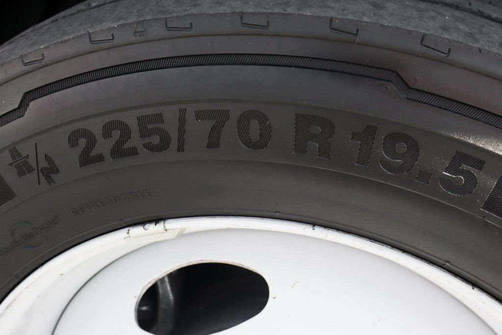 Used 2020 Ford F550 2WD Regular Cab Super Duty image 46