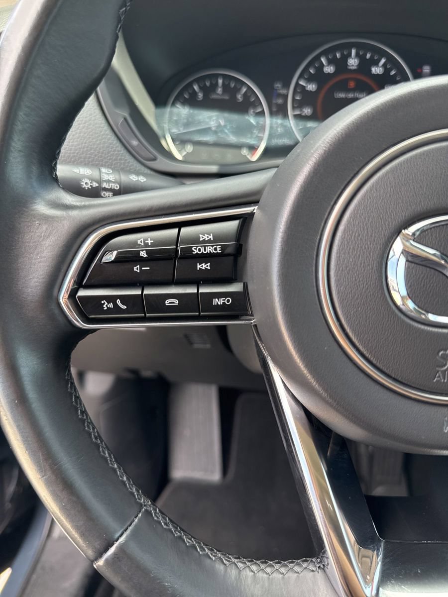 Certified 2025 MAZDA CX-70 3.3 Turbo w/ Preferred Package AWD/4WD image 12