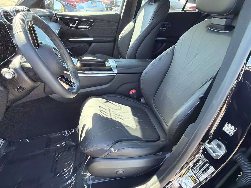 Used 2026 Mercedes-Benz GLC 300 4MATIC image 22