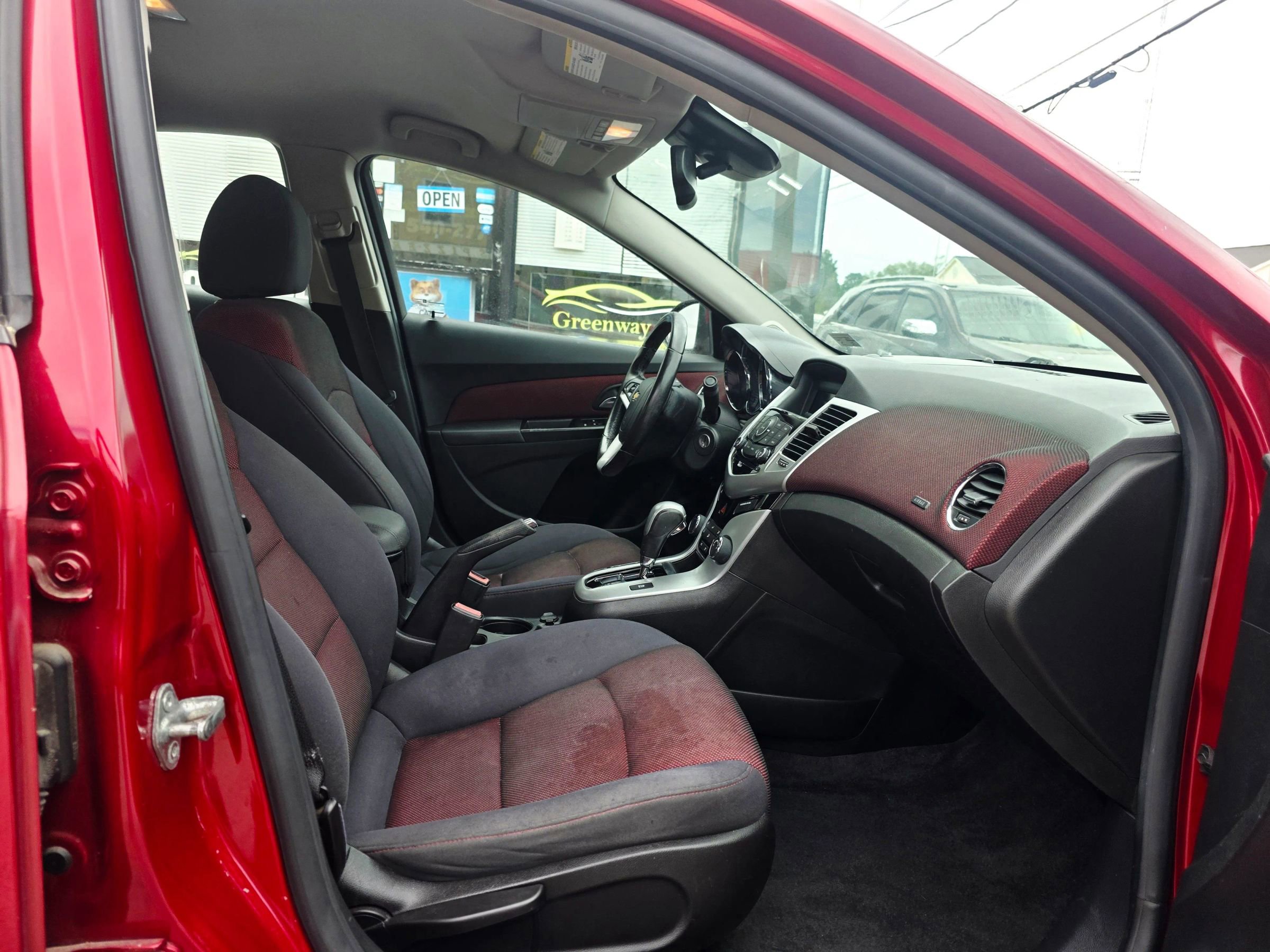 Used 2013 Chevrolet Cruze LT FWD image 13