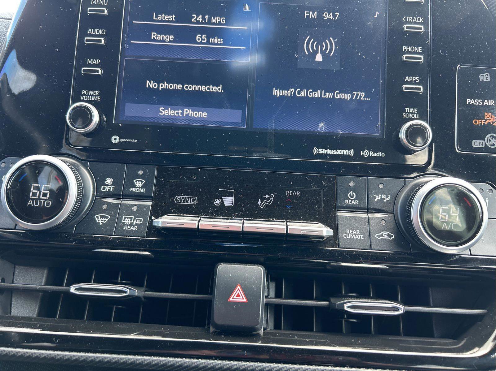 Used 2021 Toyota Highlander XSE image 31