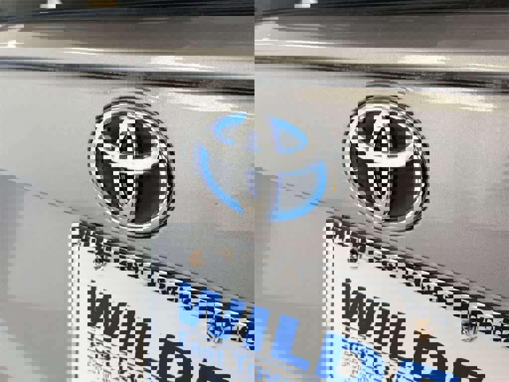 Used 2020 Toyota RAV4 XSE image 12