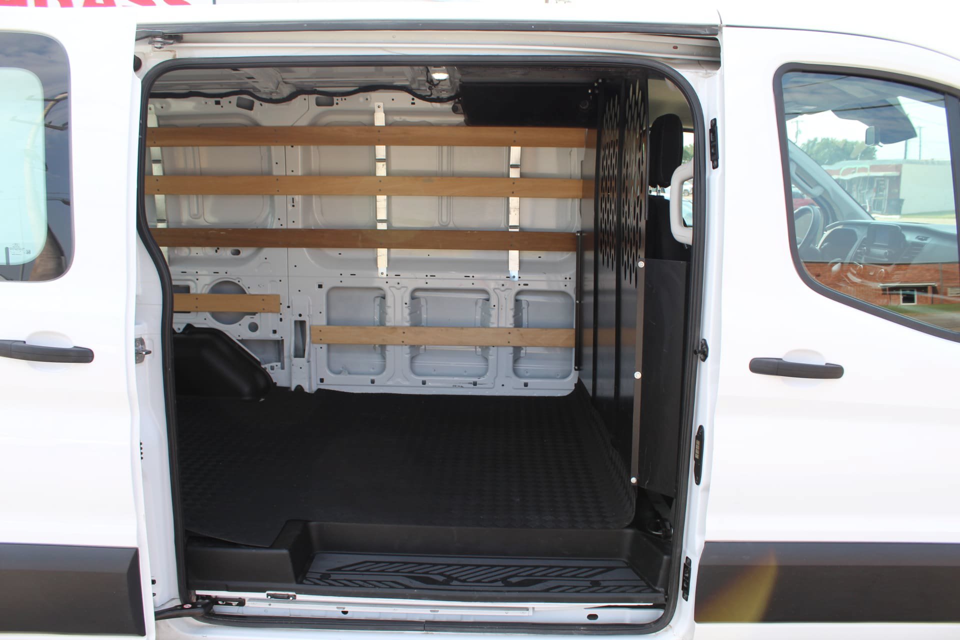 Used 2025 Ford Transit 250 Low Roof w/ Exterior Upgrade Package RWD image 18