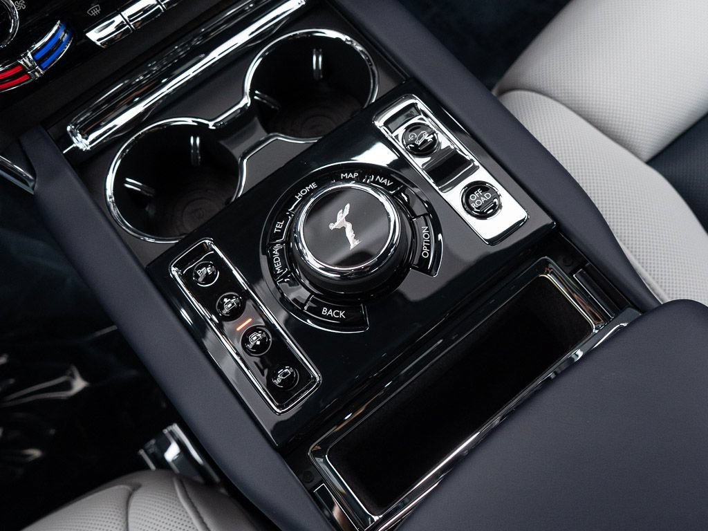 Used 2026 Rolls-Royce Cullinan AWD/4WD image 41