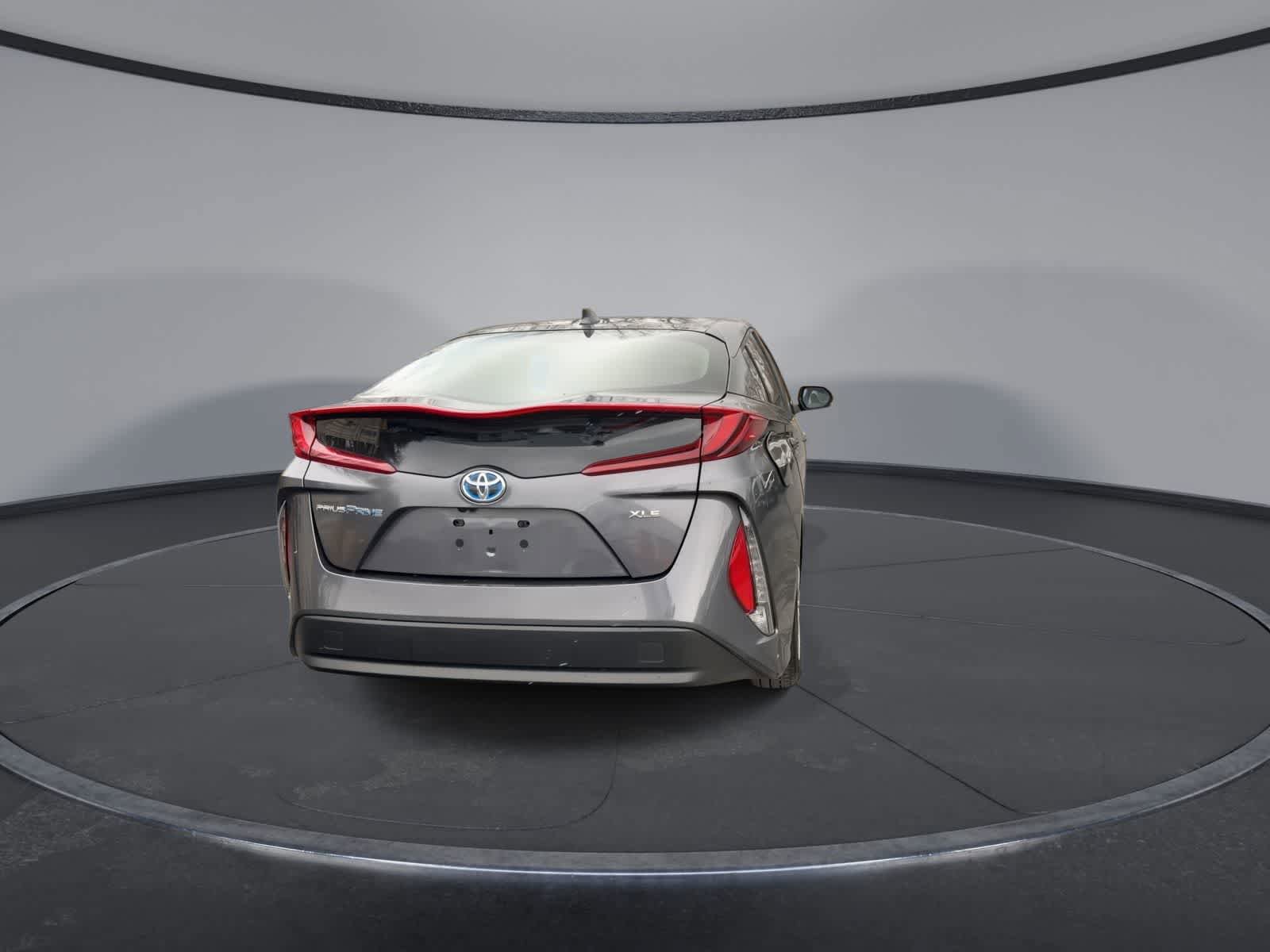 Used 2022 Toyota Prius Prime XLE FWD image 7