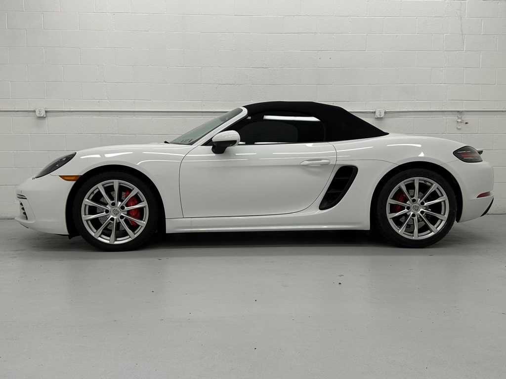 Used 2024 Porsche 718 Boxster S image 10