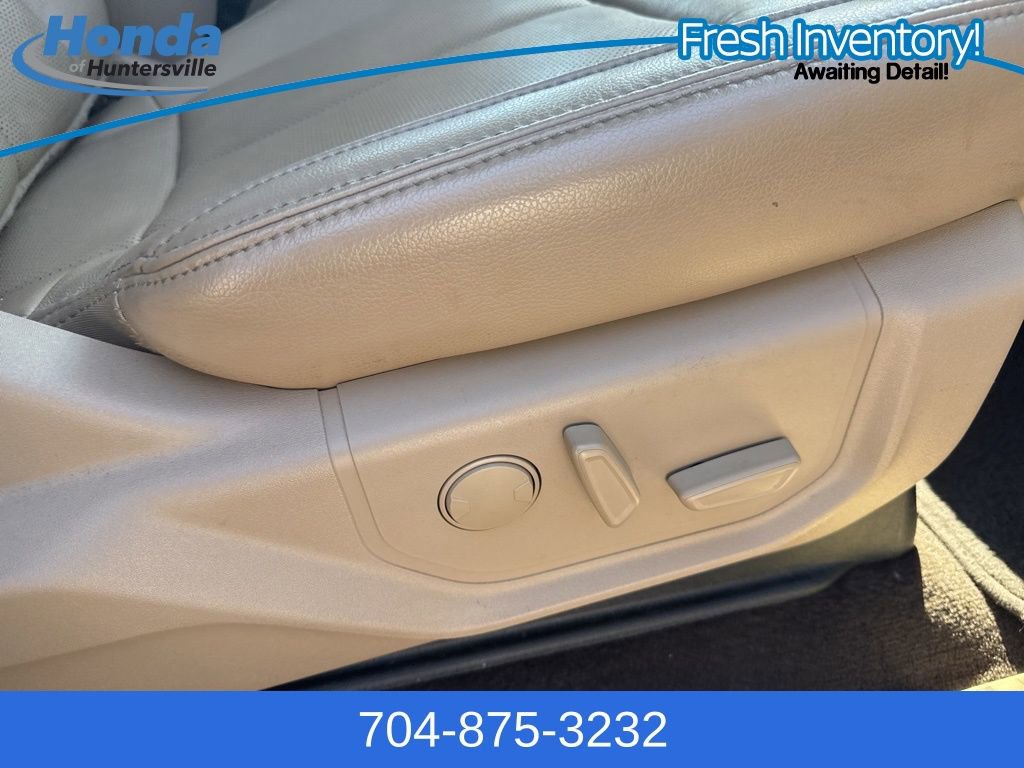 Used 2019 Ford F150 Lariat w/ Equipment Group 502A Luxury image 17