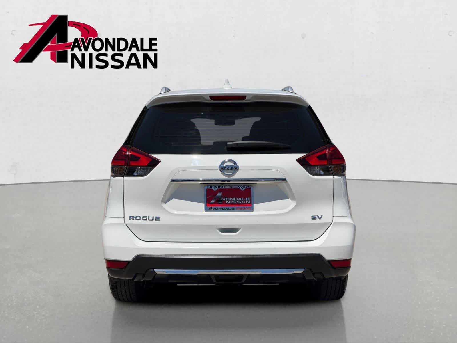 Used 2017 Nissan Rogue SV w/ SV Premium Package FWD image 5