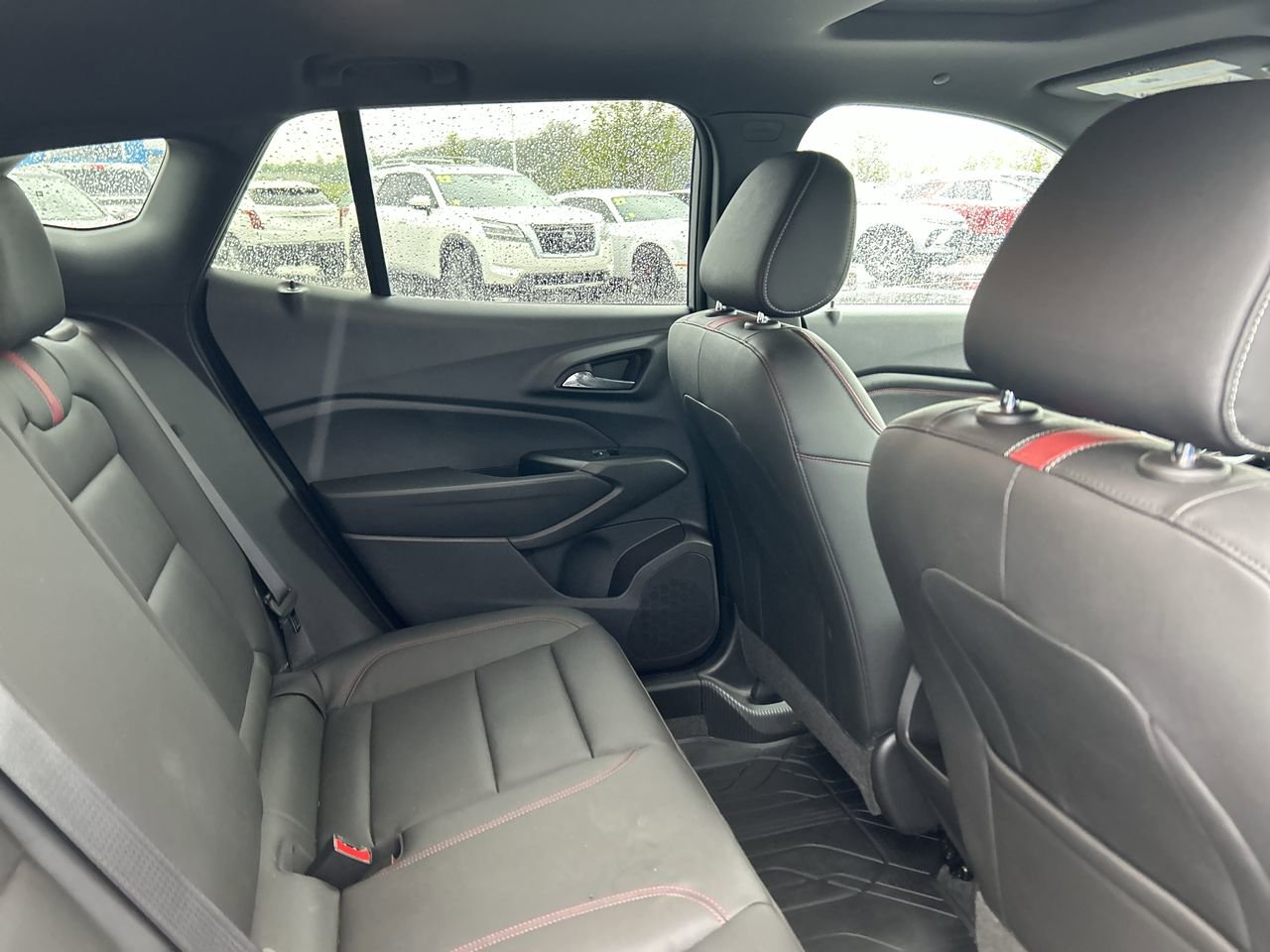 New 2025 Chevrolet Trax RS w/ Sunroof Package FWD image 17