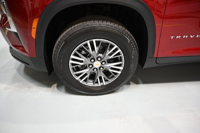 New 2027 Chevrolet Traverse LT w/ Driver Confidence Package FWD image 29