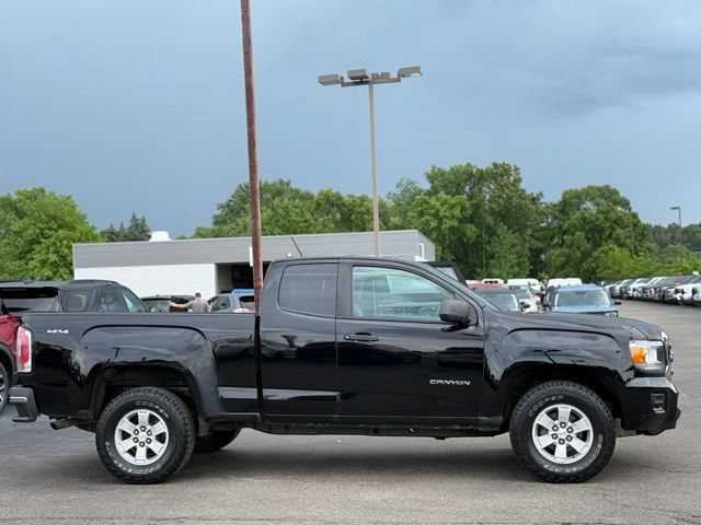 Used 2017 GMC Canyon 4x4 Extended Cab w/ Trailering Package image 32