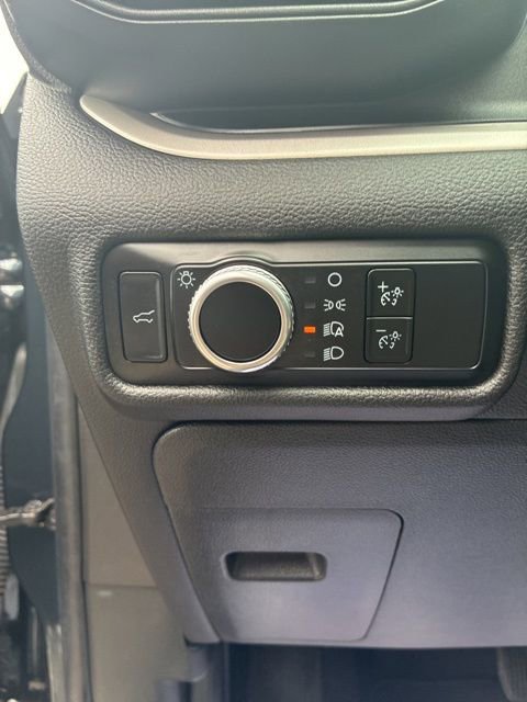 Used 2023 Ford Explorer XLT RWD image 12