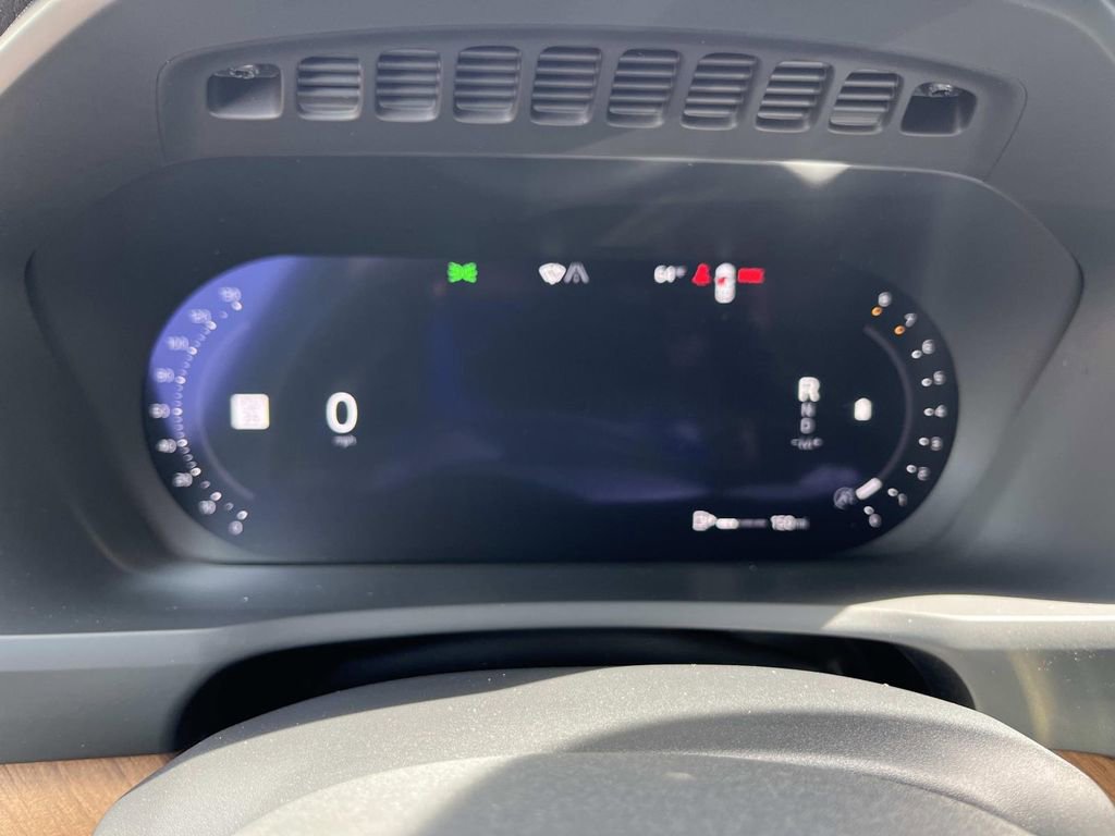 Used 2023 Volvo XC90 B6 Plus w/ Protection Package Premier image 38