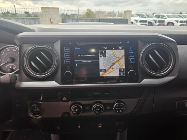 Used 2017 Toyota Tacoma TRD Sport w/ Tow Package RWD image 12