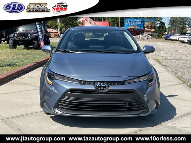 Used 2025 Toyota Corolla LE FWD video 2