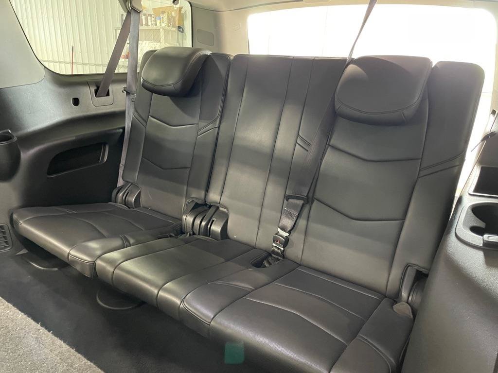 Used 2016 Cadillac Escalade ESV Luxury AWD/4WD image 15
