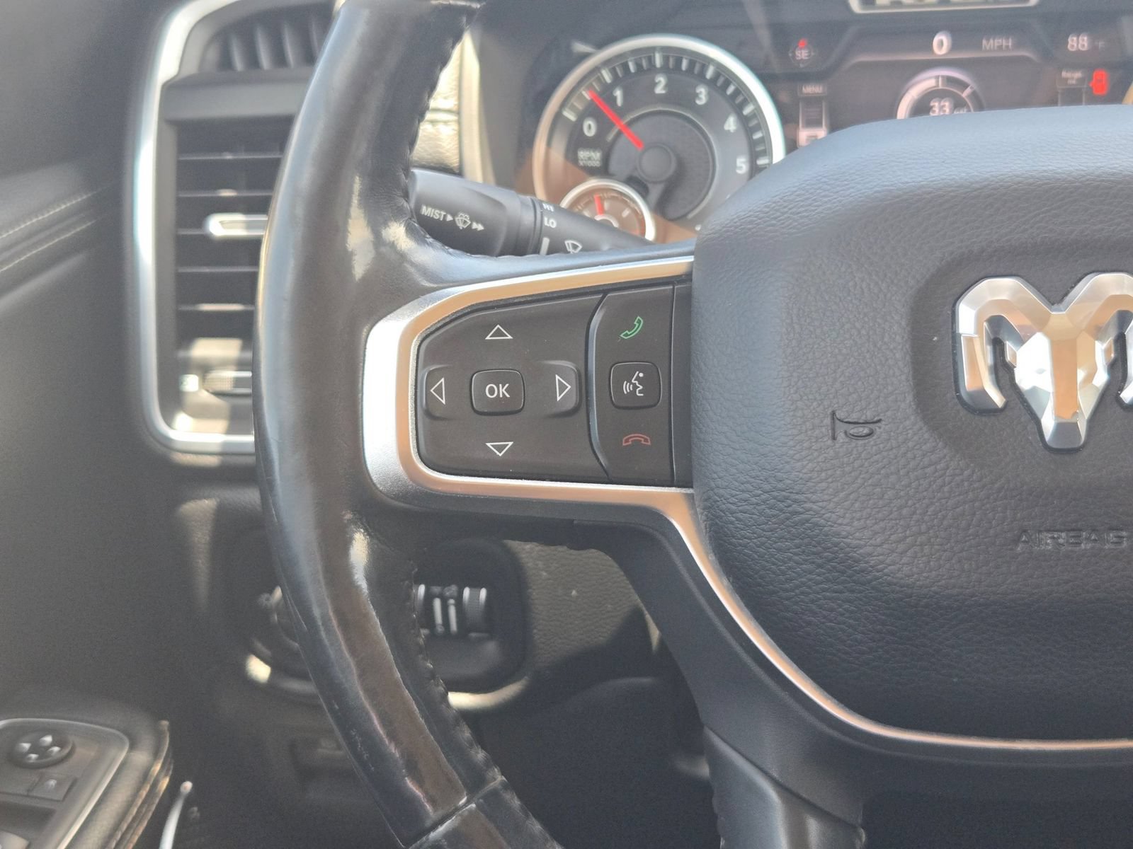 Used 2020 RAM 1500 Laramie AWD/4WD image 19