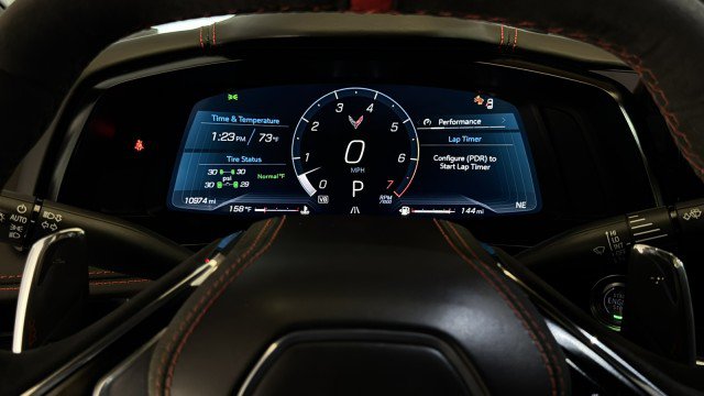 Used 2024 Chevrolet Corvette Stingray Premium Cpe w/ Z51 Performance Package RWD image 11