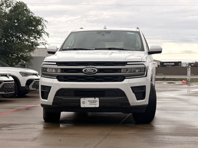 Used 2024 Ford Expedition XLT RWD image 2