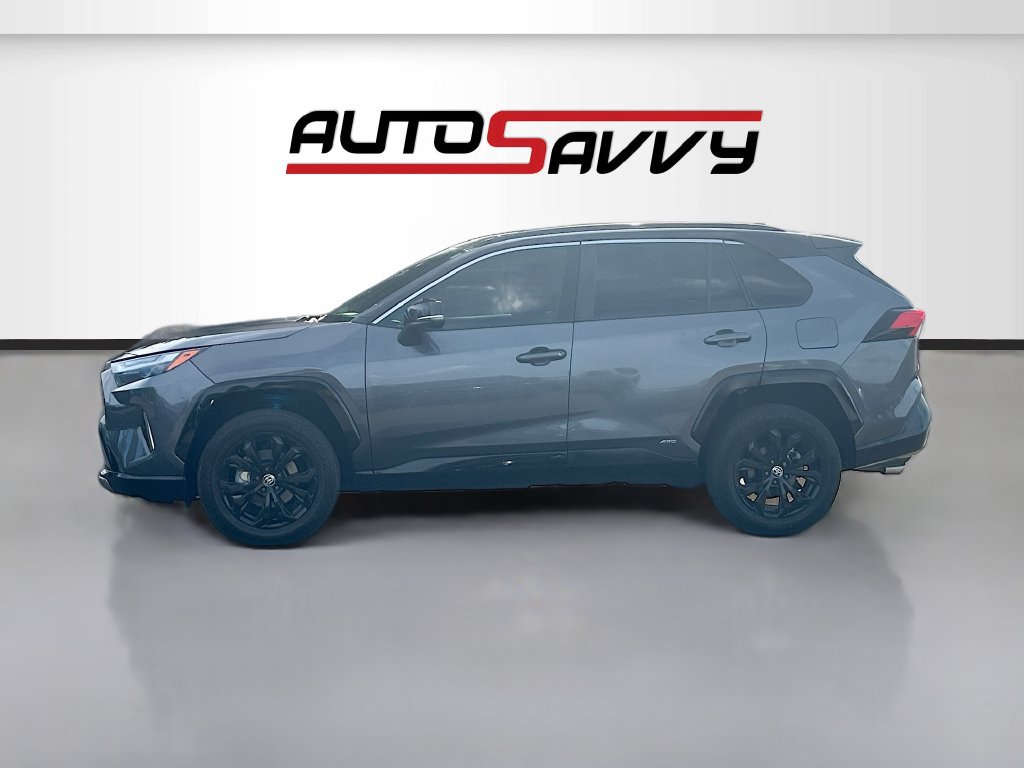 Used 2024 Toyota RAV4 XSE AWD/4WD image 4