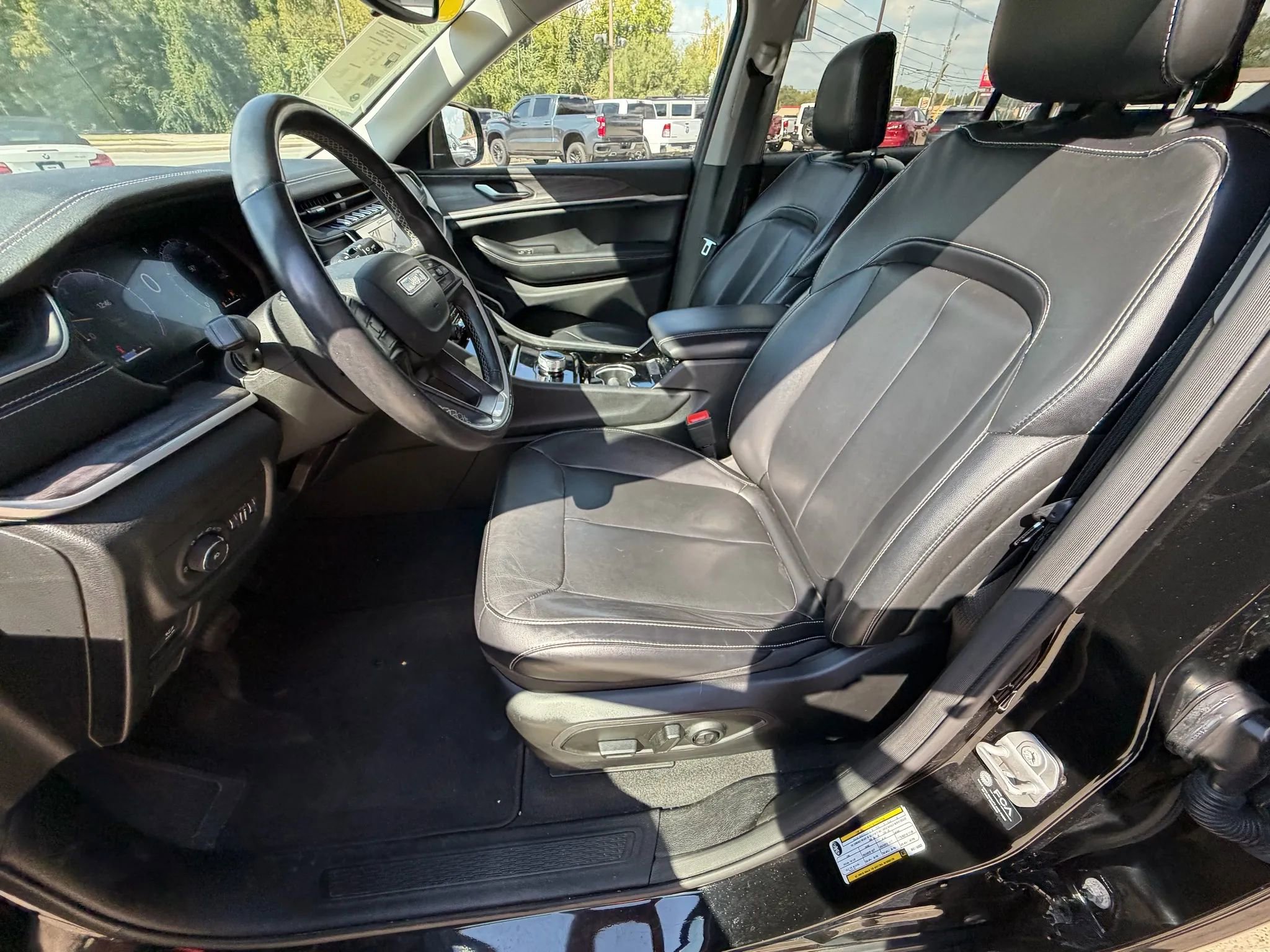Used 2021 Jeep Grand Cherokee L Limited image 20