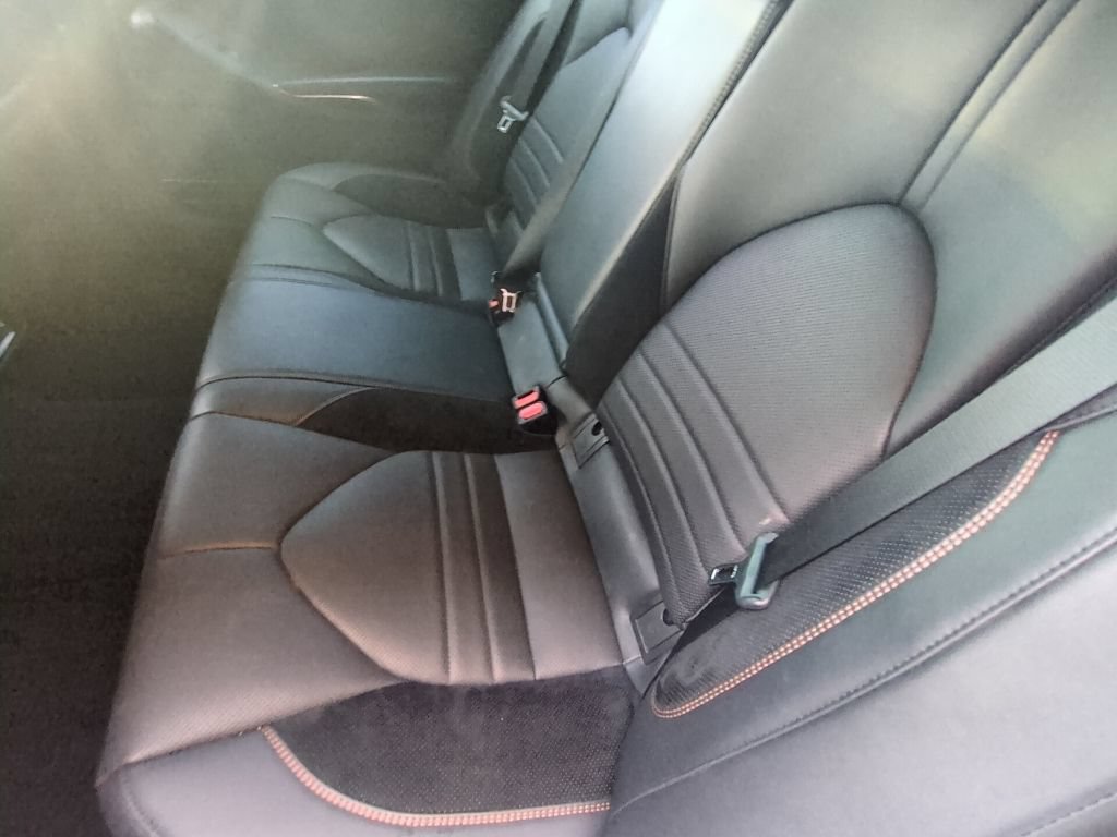 Used 2020 Toyota Avalon Touring FWD image 18