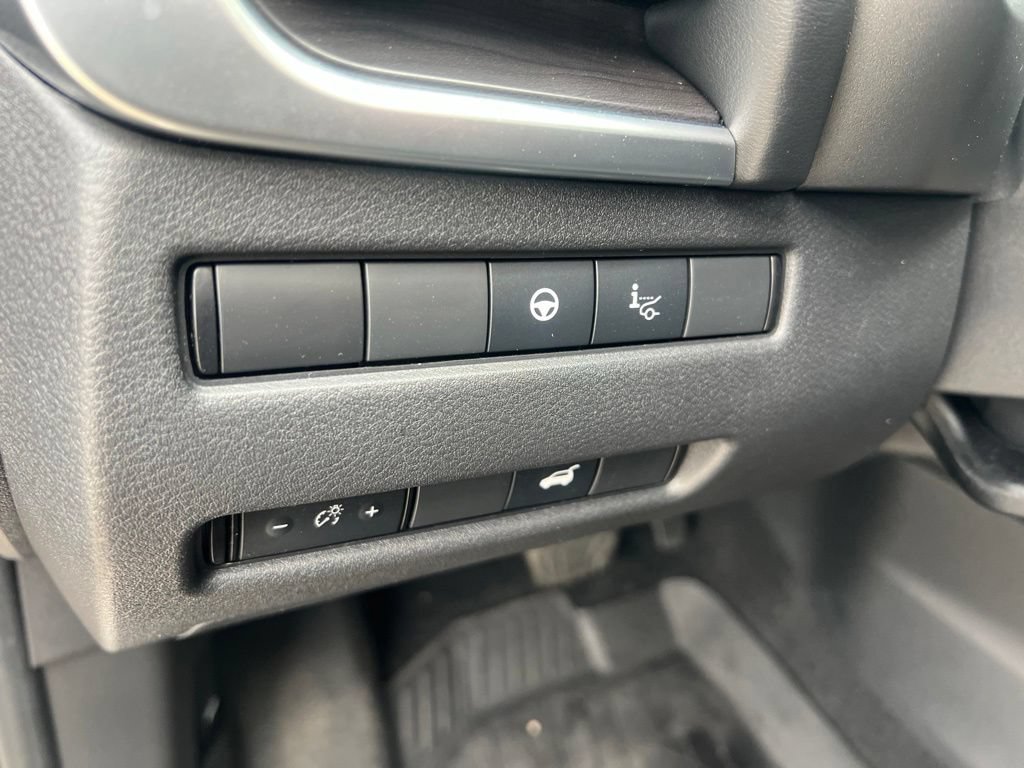 Certified 2023 Nissan Rogue Platinum w/ Platinum Premium Package AWD/4WD image 55