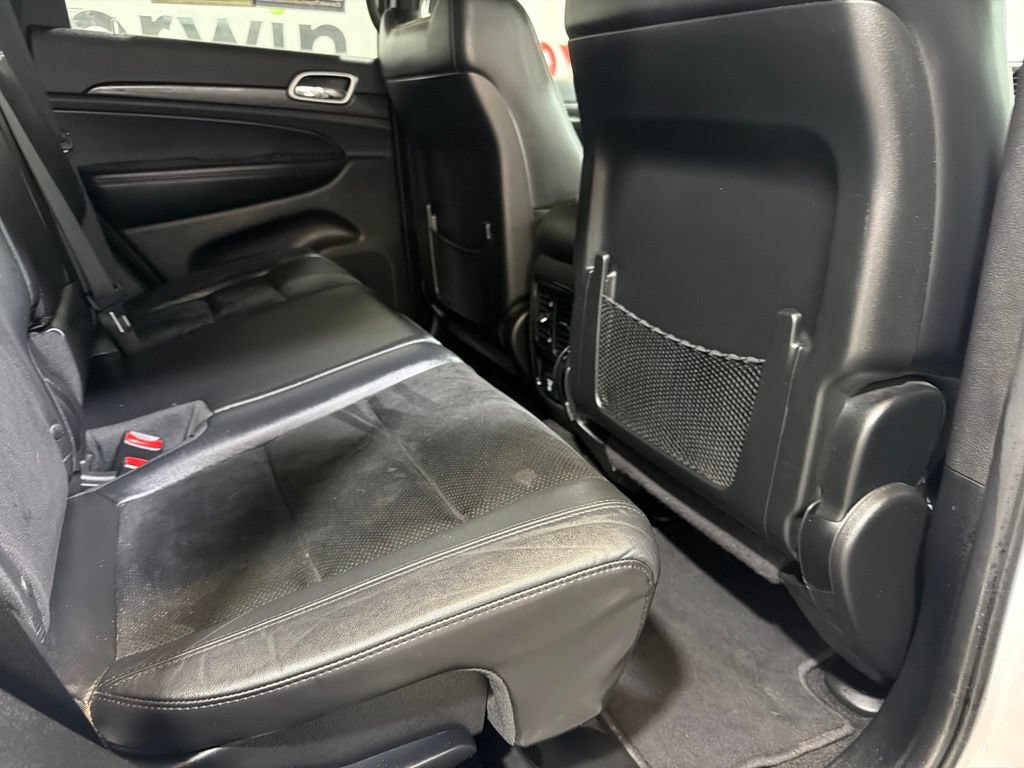 Used 2018 Jeep Grand Cherokee Altitude AWD/4WD image 12