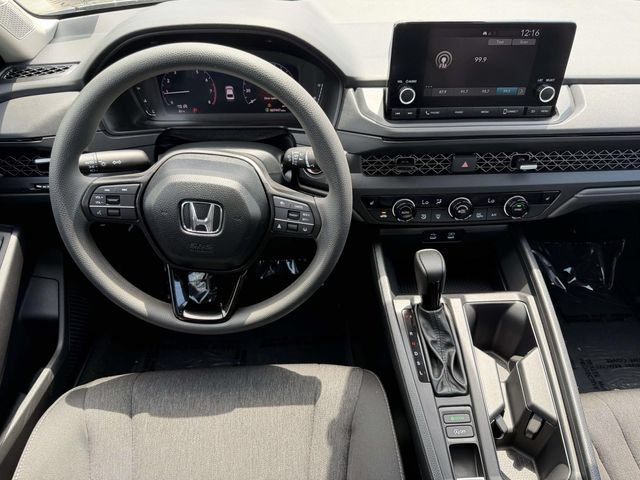 Certified 2025 Honda Accord SE image 10