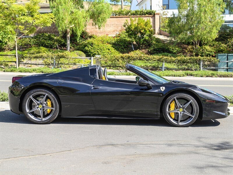 Used 2013 Ferrari 458 Spider RWD image 7