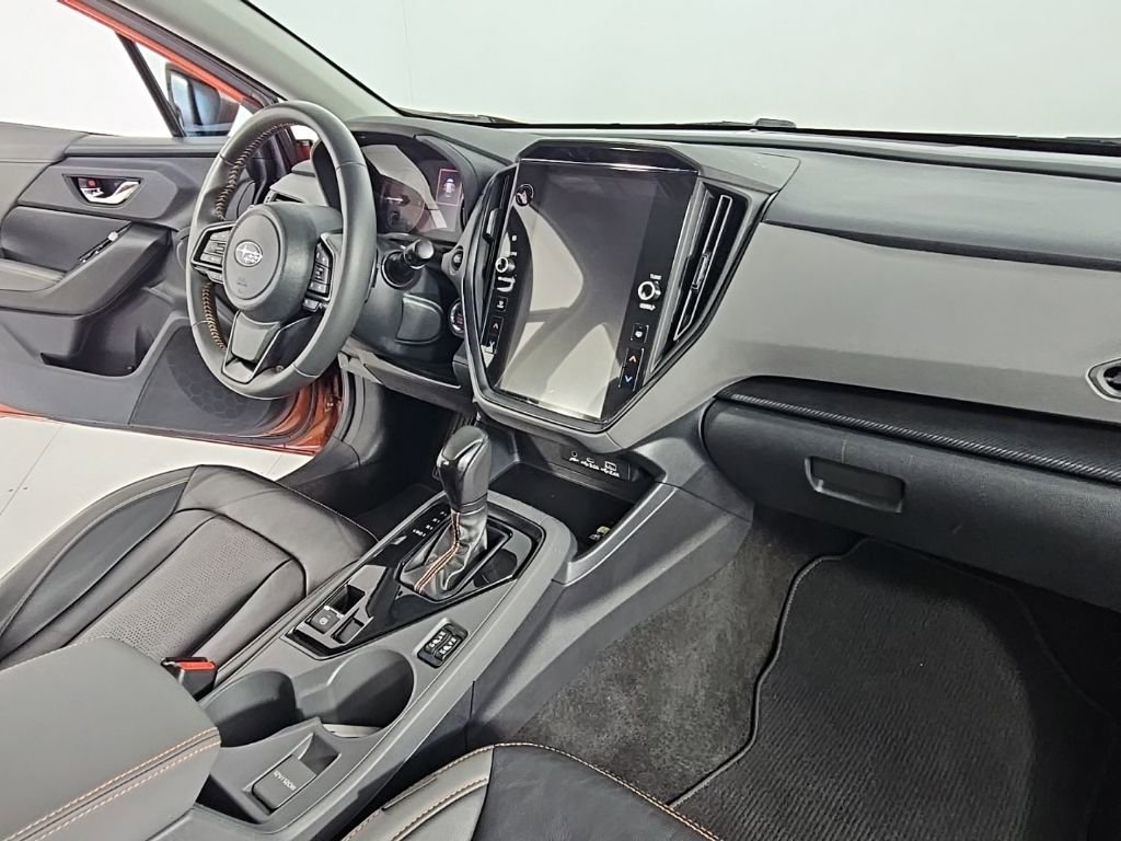 Certified 2024 Subaru Crosstrek 2.5i Limited w/ Crosstrek Mirror Package image 13