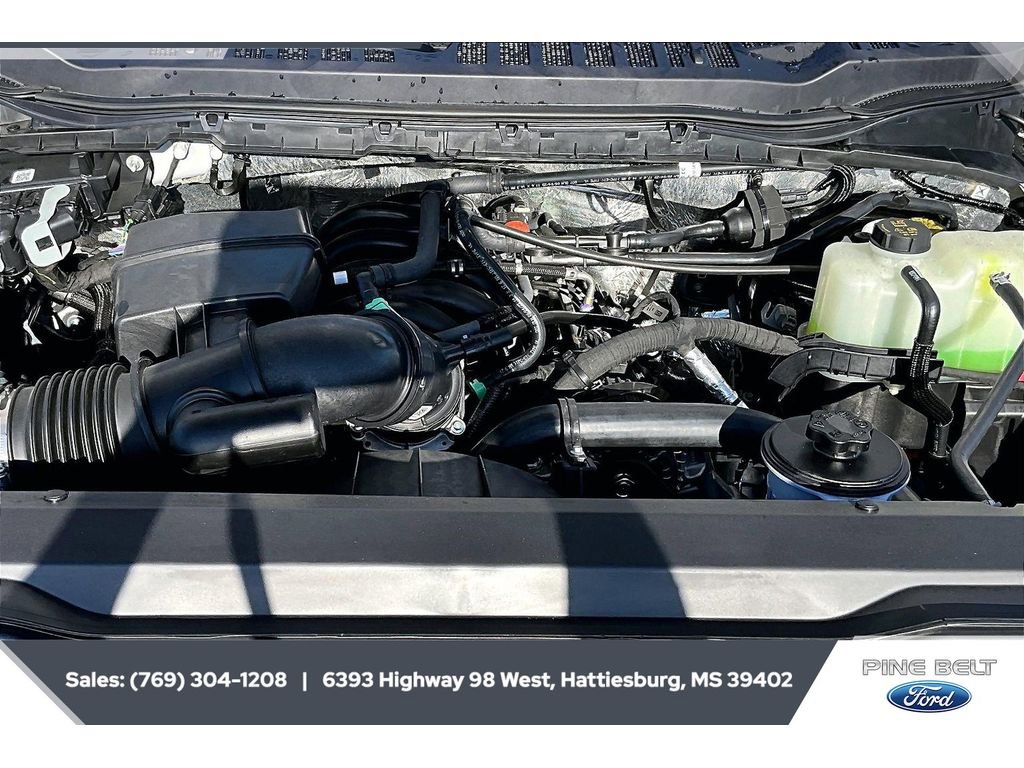 New 2026 Ford F250 Lariat w/ Black Appearance Package image 8