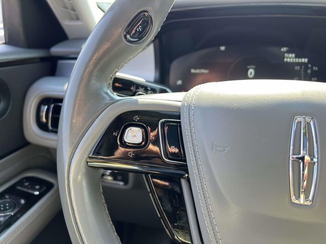 Used 2021 Lincoln Aviator Reserve w/ Equipment Group 201A image 20