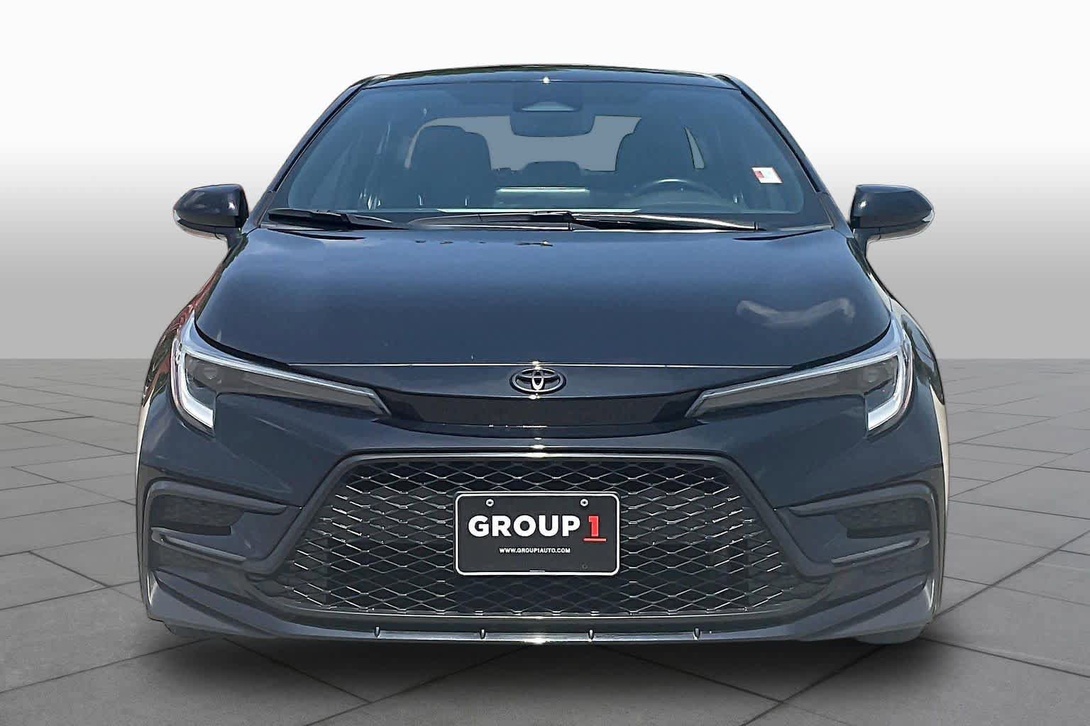 Used 2025 Toyota Corolla SE FWD image 4