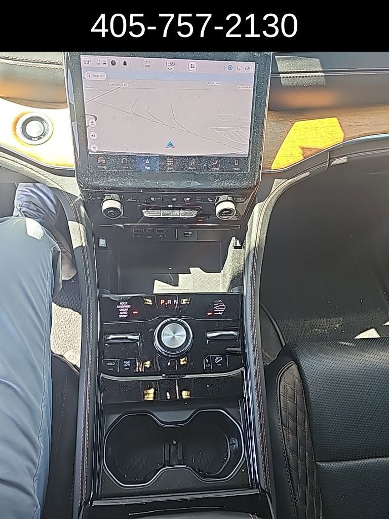 Used 2021 Jeep Grand Cherokee L Summit image 10