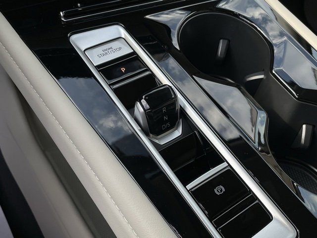 New 2025 Volkswagen Atlas SEL image 17