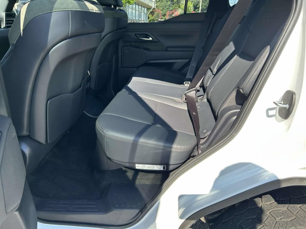 Used 2024 Lexus GX 550 AWD/4WD image 12