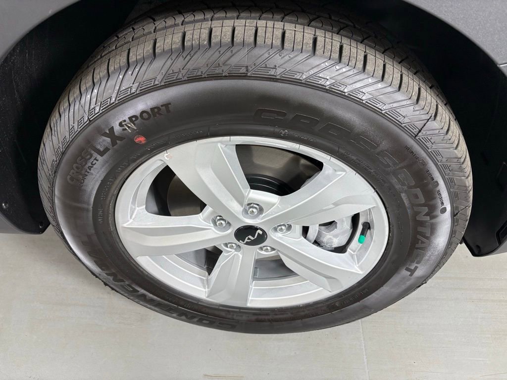 New 2026 Kia Sorento LX FWD image 10