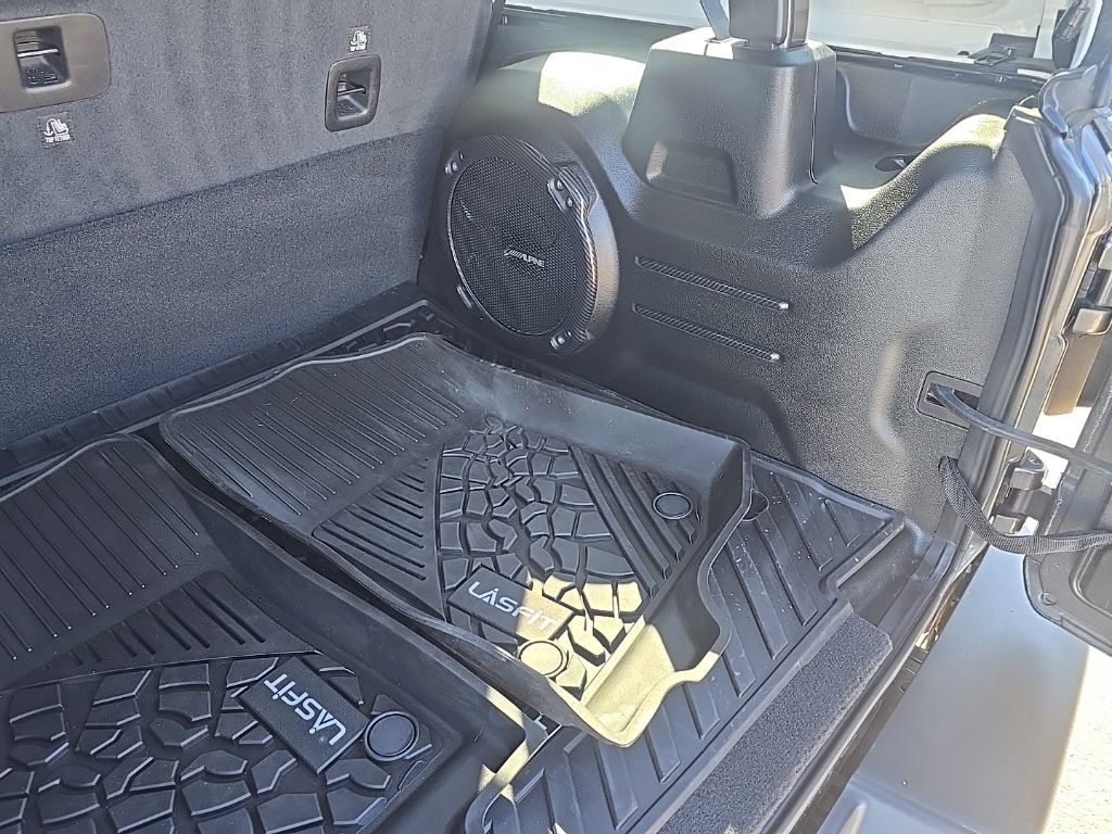 Certified 2021 Jeep Wrangler Unlimited Rubicon w/ Xtreme Recon 35" Tire Package image 20