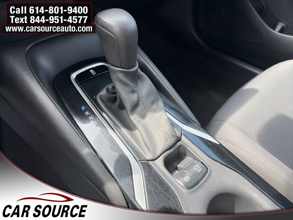 Used 2021 Toyota Corolla LE FWD image 21