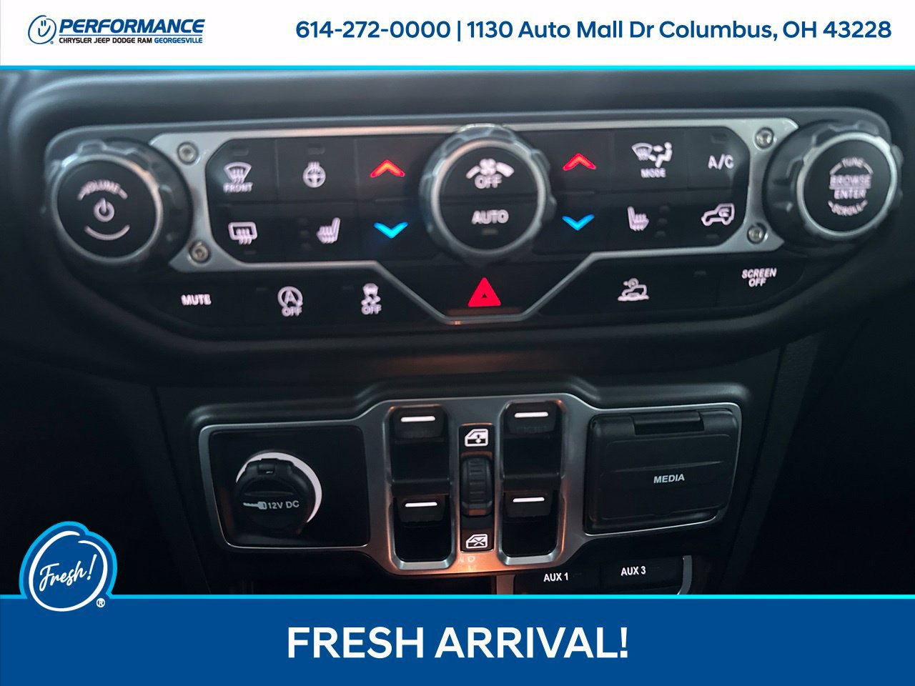 Used 2022 Jeep Wrangler Unlimited Sahara w/ Cold Weather Group AWD/4WD image 20