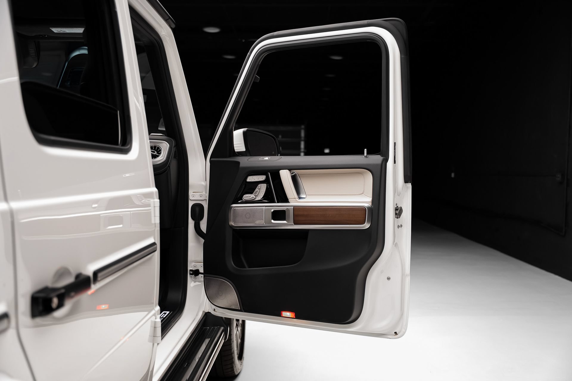 Used 2025 Mercedes-Benz G 580 w/ EQ Technology image 61