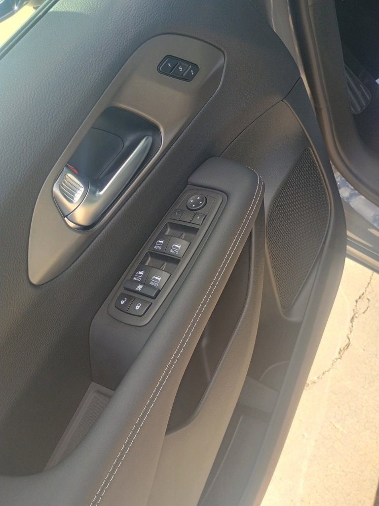 New 2025 Chrysler Pacifica Select image 15