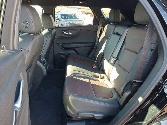 Used 2025 Chevrolet Blazer RS image 19