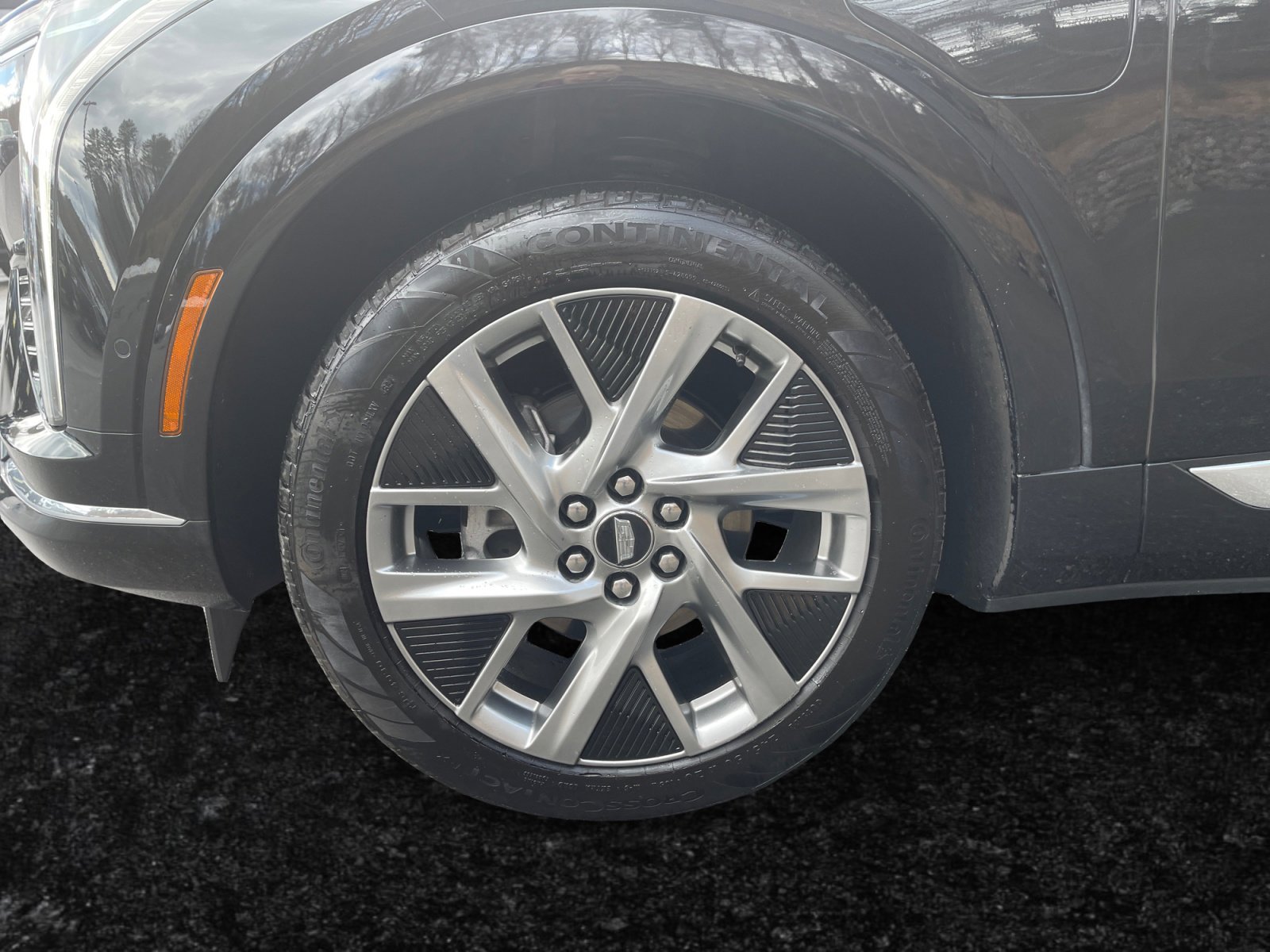 Used 2025 Cadillac Optiq Luxury 1 AWD/4WD image 15