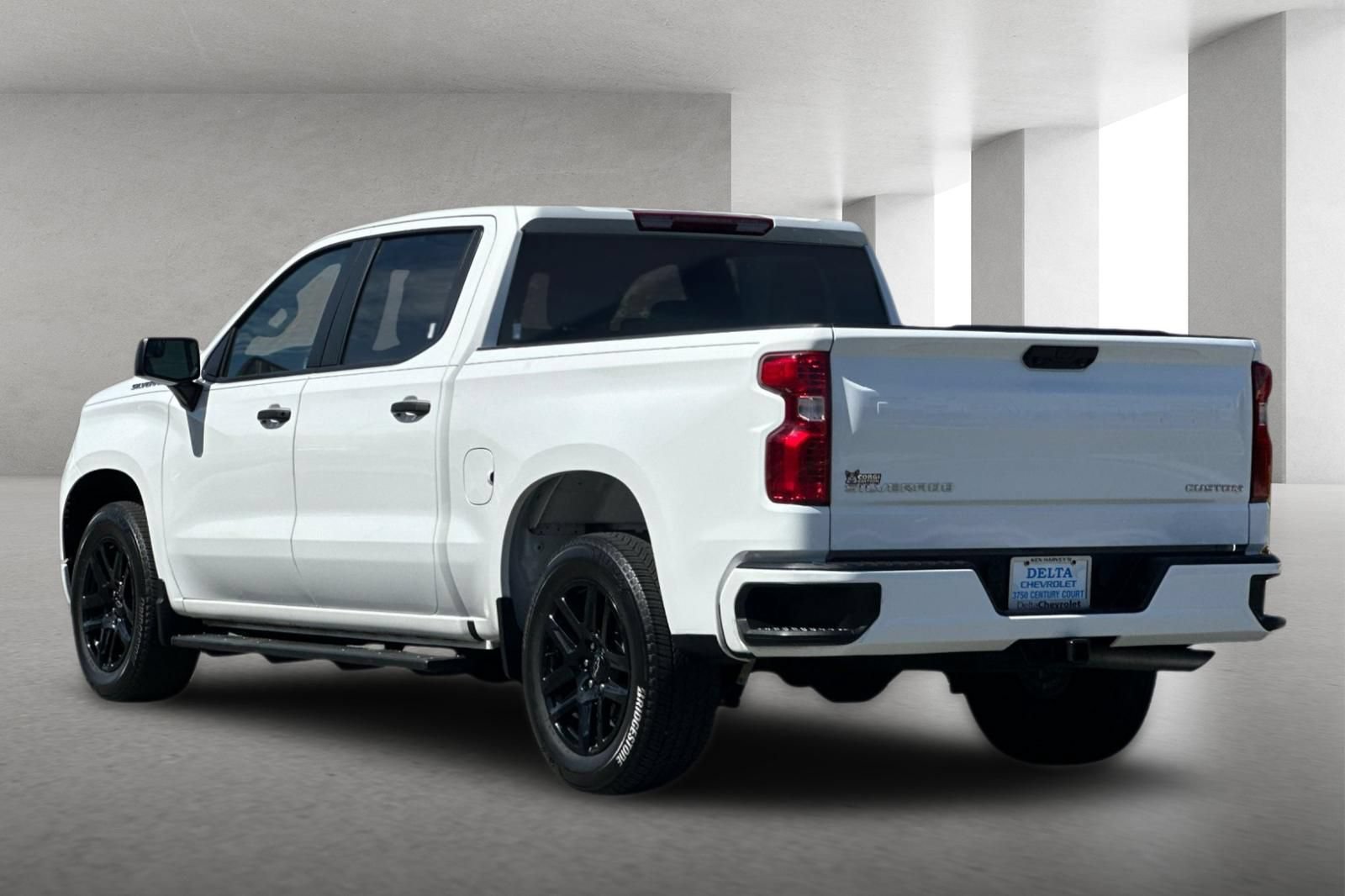 Used 2023 Chevrolet Silverado 1500 Custom RWD image 6