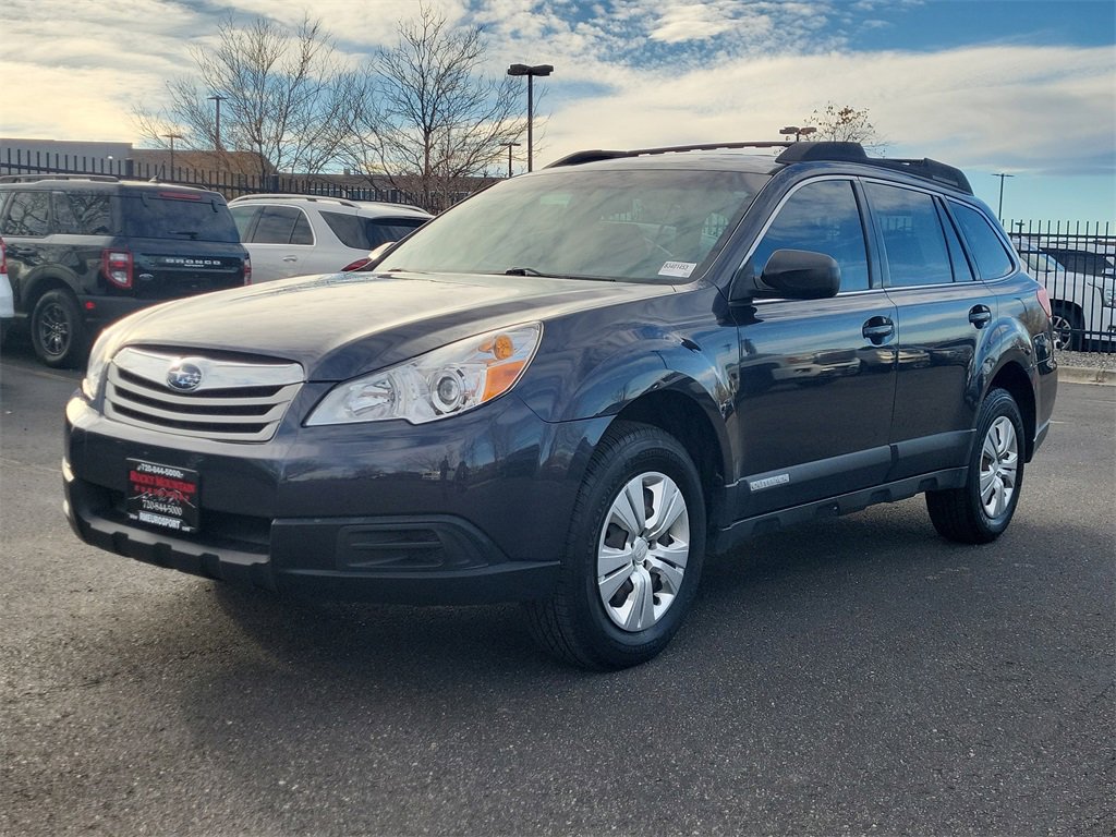 Used 2011 Subaru Outback 2.5i image 9