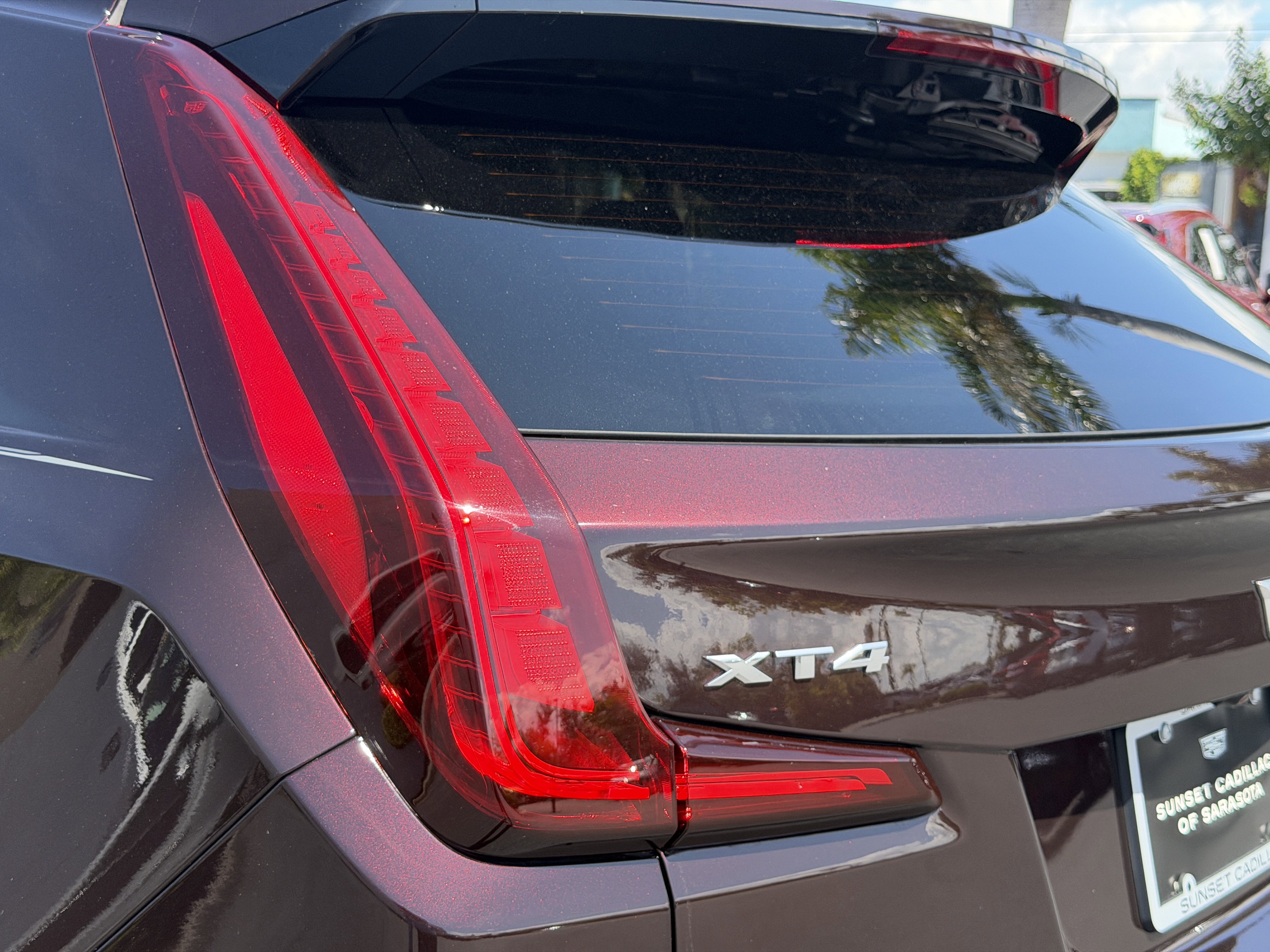 Used 2020 Cadillac XT4 Premium Luxury FWD image 9