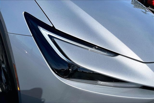 Used 2025 Toyota Prius LE image 29